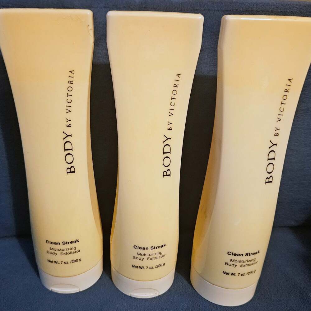RARE Victoria's Secret Body Clean Streak Moisturizing Body Exfoliator 7 oz (x3)